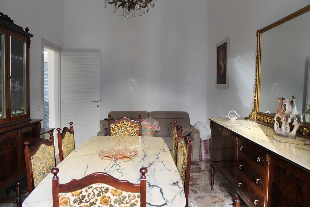 Termini Station Apartment Ai Due Cortili Presso Le Mura Aureliane Roma Dış mekan fotoğraf